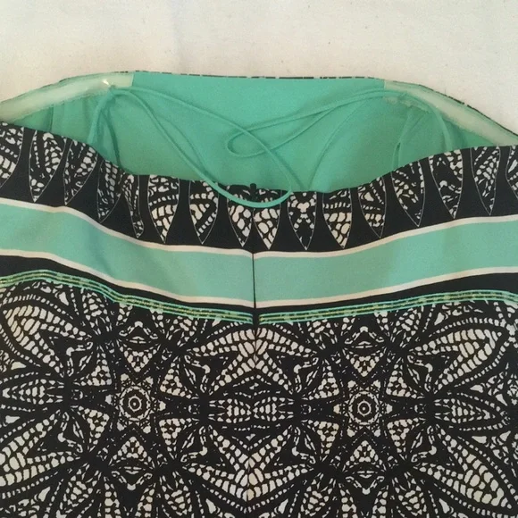 Nicole Miller strapless silk dress. - Picture 11 of 16